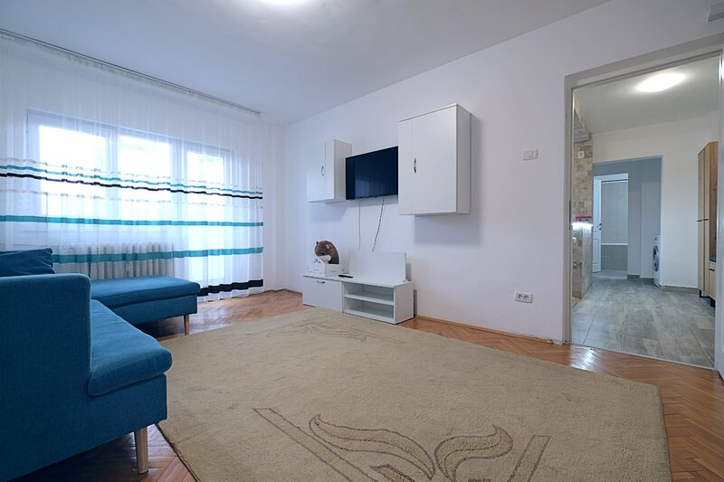 Obor, super apartament 2 camere decomandate, etaj 4, in bloc 1979