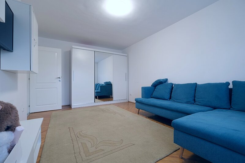 Obor, super apartament 2 camere decomandate, etaj 4, in bloc 1979